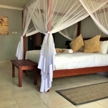 Tlou Safari Lodge Kasane Bagian luar foto