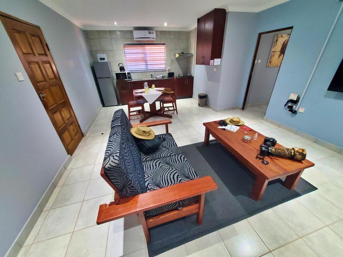 Tlou Safari Lodge Kasane Bagian luar foto